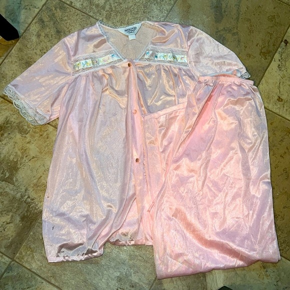 NWOT - improved living size large, 100% nylon pink pajamas - Picture 1 of 6